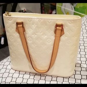 Louis Vuiton handbag